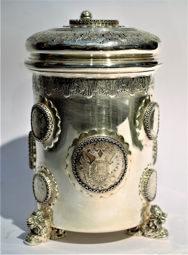 XIXe siècle - Tankard en Argent avec Pièces de l'Empire Austro-Hongrois